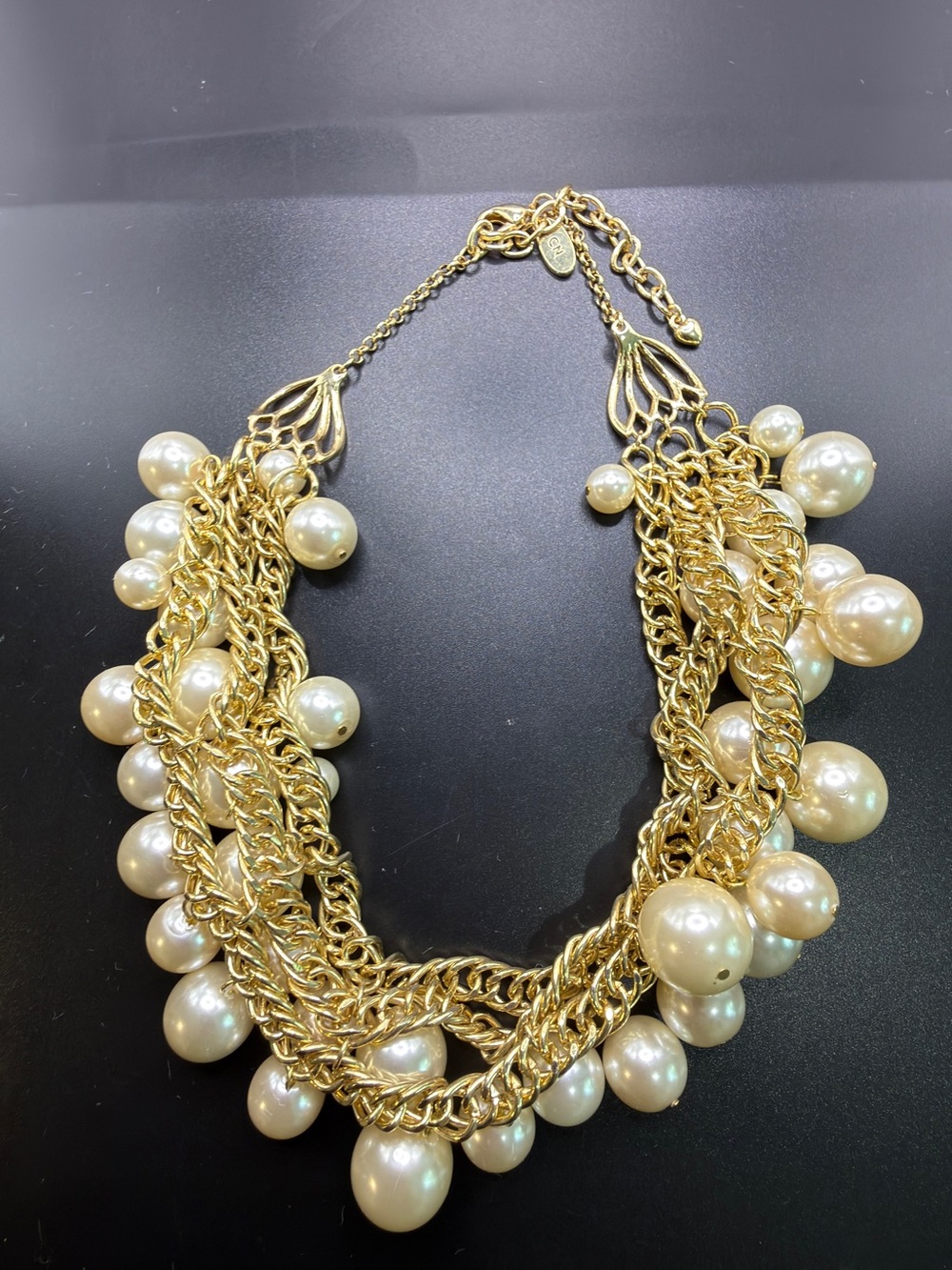 VINTAGE 1980’s ARNOLD SCAASI STATEMENT CASCADING FAUX PEARL NECKLACE Runway - Picture 7 of 9